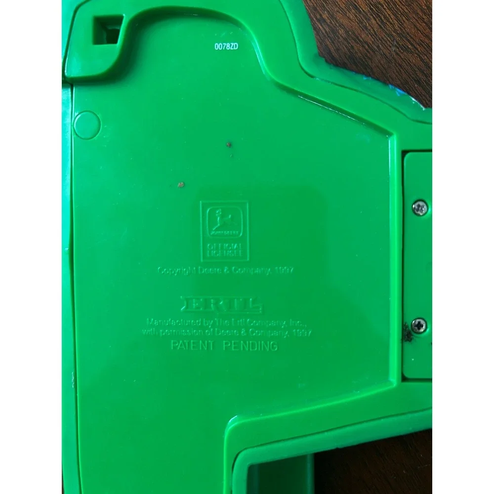 Vintage 1997 John Deere Ertl Green Pickup Truck Fold Open Farm Toy 0078ZD